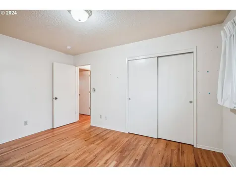 5815 SE Tolman Street Portland OR 97206