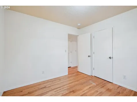 5815 SE Tolman Street Portland OR 97206