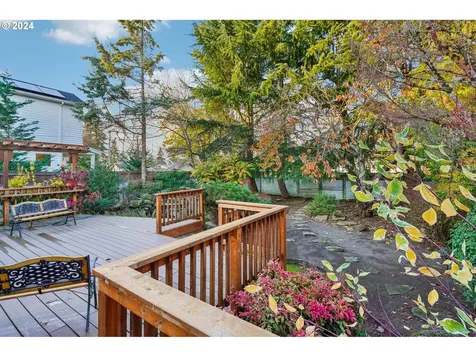 5815 SE Tolman Street Portland OR 97206
