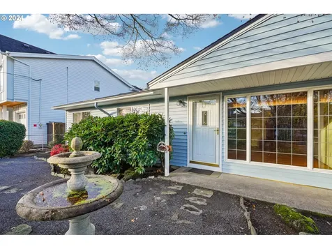 5815 SE Tolman Street Portland OR 97206