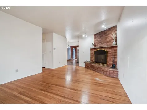 5815 SE Tolman Street Portland OR 97206