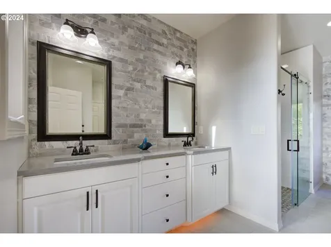 12208 Ne 245th Court Brush Prairie WA 98606