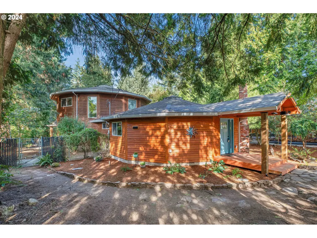 221 SE 214th Avenue Gresham OR 97030