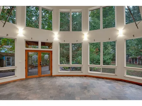 221 SE 214th Avenue Gresham OR 97030