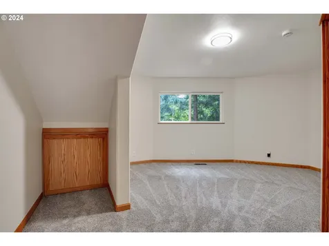 221 SE 214th Avenue Gresham OR 97030