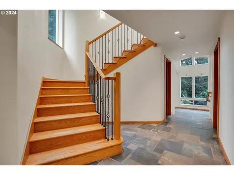 221 SE 214th Avenue Gresham OR 97030