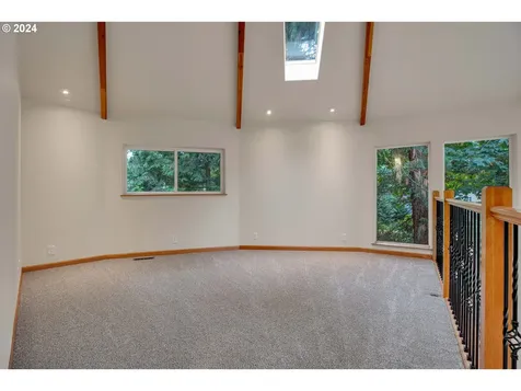 221 SE 214th Avenue Gresham OR 97030