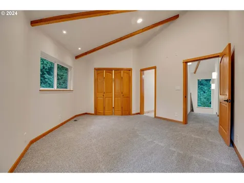 221 SE 214th Avenue Gresham OR 97030