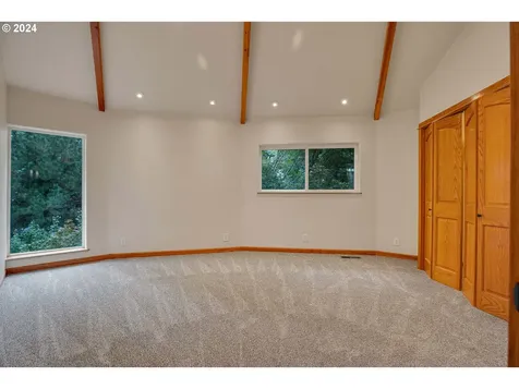 221 SE 214th Avenue Gresham OR 97030