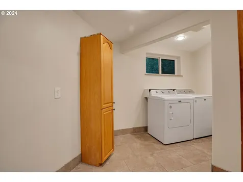 221 SE 214th Avenue Gresham OR 97030