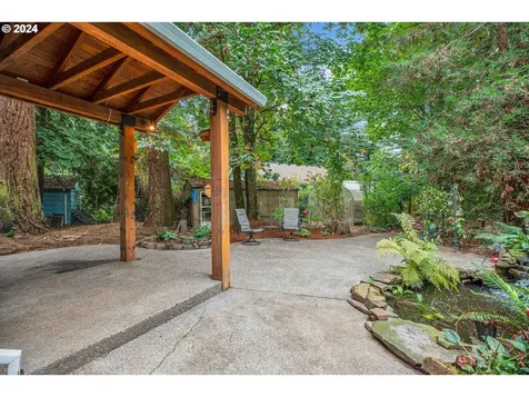 221 SE 214th Avenue Gresham OR 97030