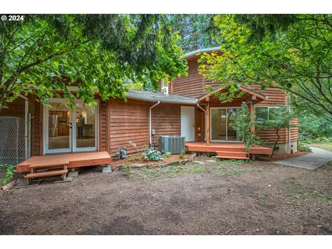 221 SE 214th Avenue Gresham OR 97030