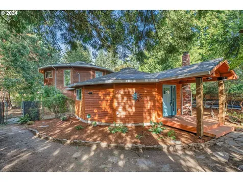 221 SE 214th Avenue Gresham OR 97030