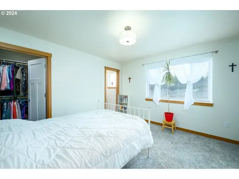 301 NW Hope Court Willamina OR 97396