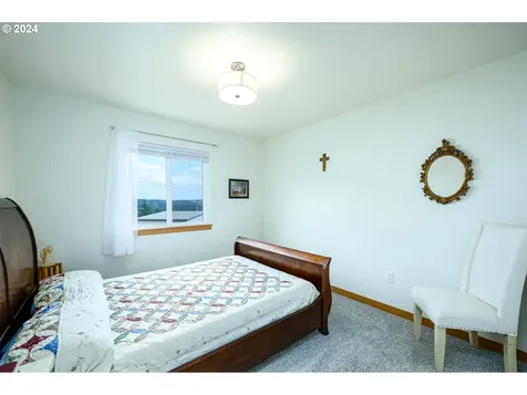 301 NW Hope Court Willamina OR 97396