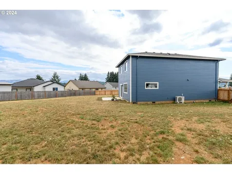 301 NW Hope Court Willamina OR 97396