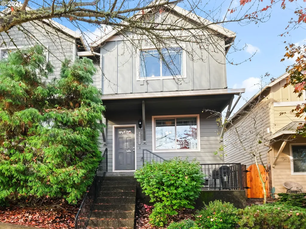19153 Oak Avenue Sandy OR 97055
