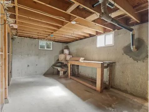 609 SE 100th Avenue Vancouver WA 98664