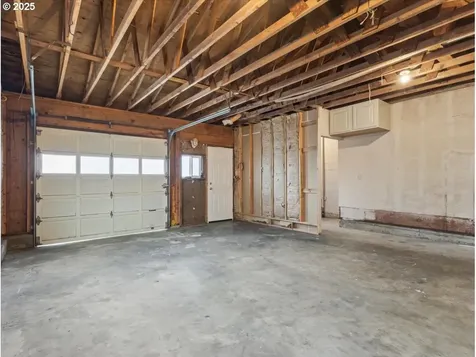 609 SE 100th Avenue Vancouver WA 98664