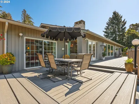 102 Sunset Lane Longview WA 98632