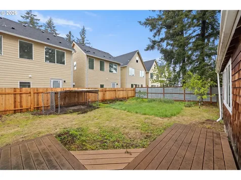 6043 SE Tenino Street Portland OR 97206