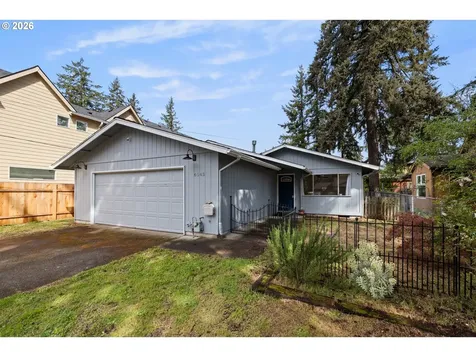 6043 SE Tenino Street Portland OR 97206