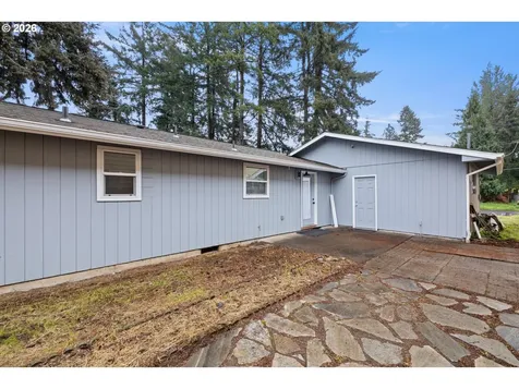 6043 SE Tenino Street Portland OR 97206