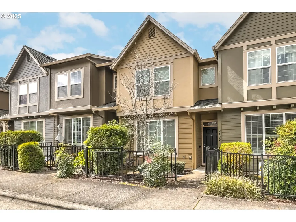 2409 NW Oak Knoll Place Beaverton OR 97006