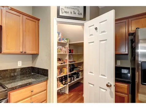 2409 NW Oak Knoll Place Beaverton OR 97006