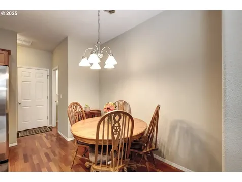 2409 NW Oak Knoll Place Beaverton OR 97006