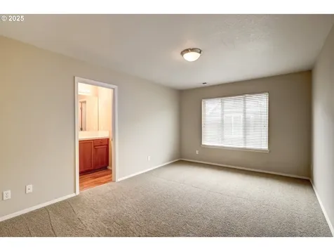 2409 NW Oak Knoll Place Beaverton OR 97006