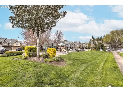 2409 NW Oak Knoll Place Beaverton OR 97006