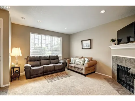 2409 NW Oak Knoll Place Beaverton OR 97006