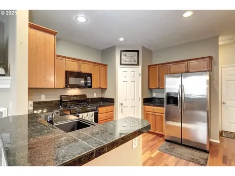 2409 NW Oak Knoll Place Beaverton OR 97006