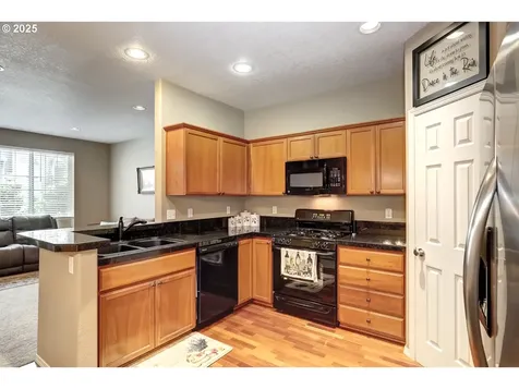 2409 NW Oak Knoll Place Beaverton OR 97006