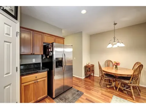 2409 NW Oak Knoll Place Beaverton OR 97006