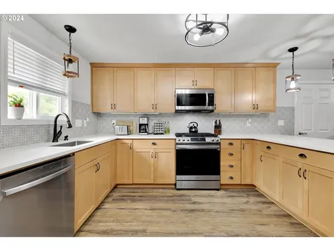 19570 Falcon Drive Oregon City OR 97045