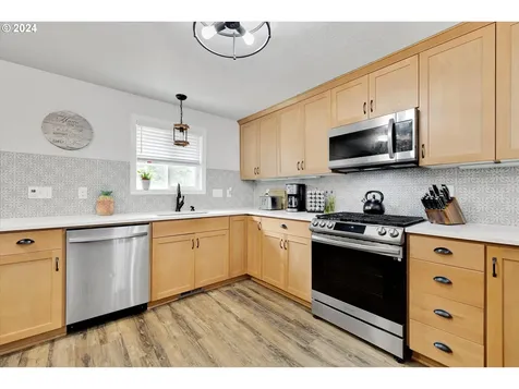 19570 Falcon Drive Oregon City OR 97045