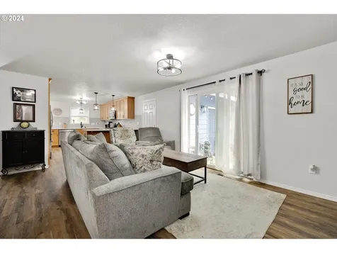 19570 Falcon Drive Oregon City OR 97045