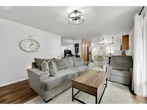19570 Falcon Drive Oregon City OR 97045