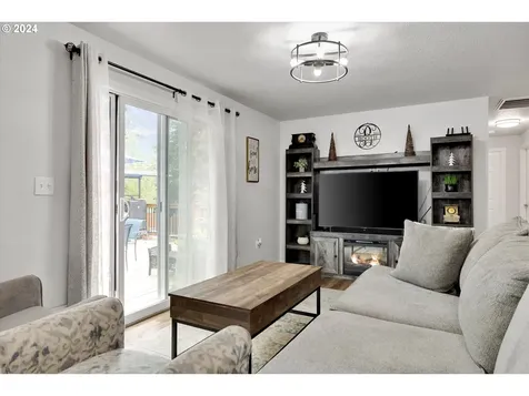 19570 Falcon Drive Oregon City OR 97045