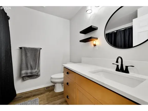 19570 Falcon Drive Oregon City OR 97045