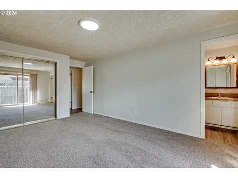 113 Manteca Drive Kelso WA 98626