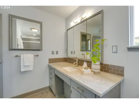 9926 Sw 59th Avenue Portland OR 97219