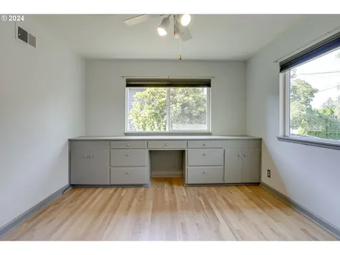 9926 Sw 59th Avenue Portland OR 97219