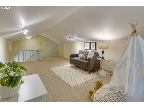 9926 Sw 59th Avenue Portland OR 97219