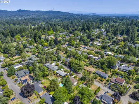 9926 Sw 59th Avenue Portland OR 97219