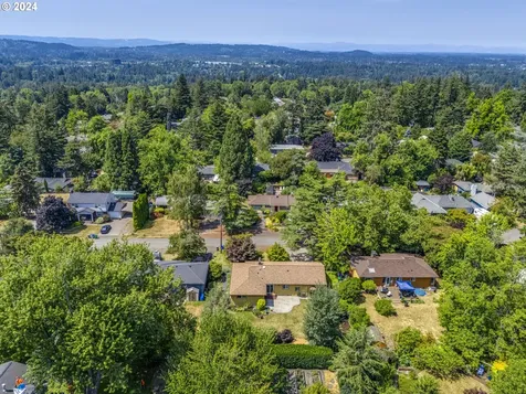 9926 Sw 59th Avenue Portland OR 97219