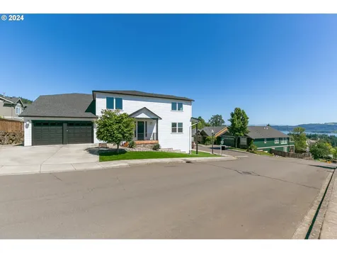 2106 N 6th Street Washougal WA 98671