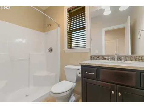 2106 N 6th Street Washougal WA 98671